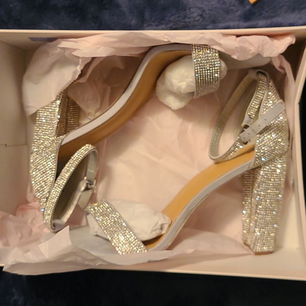 JUSTFAB 4" Lorelei Silver Rhinestone High Heels - Picture 9 of 10